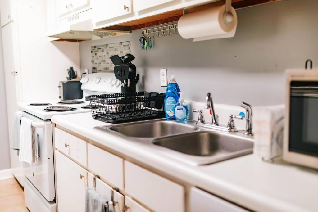 Cozy 3-Bed Athens Getaway, Right Near Uga! 아파트 외부 사진
